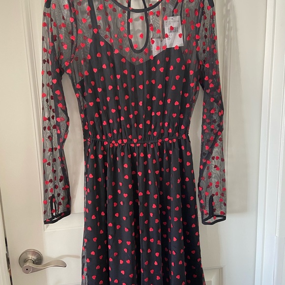 NWT ModCloth from Nordstrom Black & Red Heart Dress Size Small - Picture 4 of 13